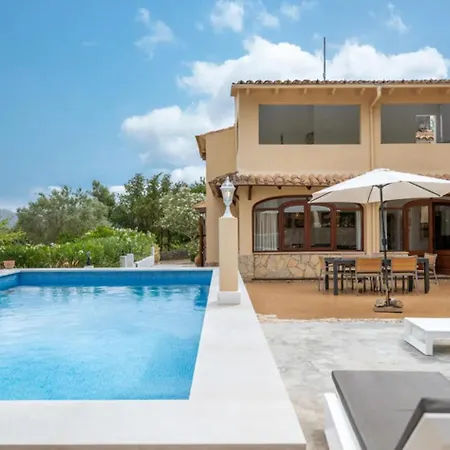 Negri Grand Country house